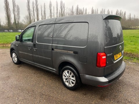 Volkswagen Caddy Maxi C20 TDI HIGHLINE 8