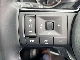 Nissan Qashqai 1.3 Qashqai Acenta Premium DiG-T MHEV 5dr 58