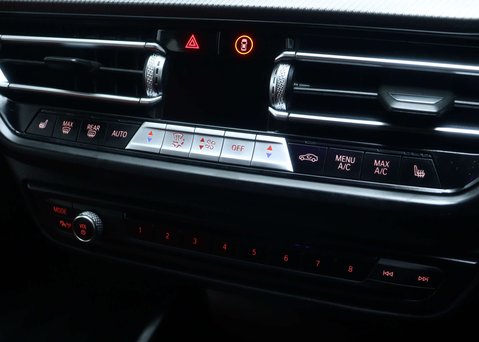 BMW 1 Series 1.5 118i M Sport (LCP) Hatchback 5dr Petrol DCT Euro 6 (s/s) (136 ps) 31