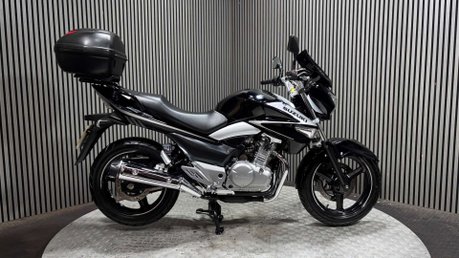 Suzuki Inazuma GW 2014 ONLY 6K MOT SEPTEMBER 2027 WARRANTY A2 READY 250CC 4
