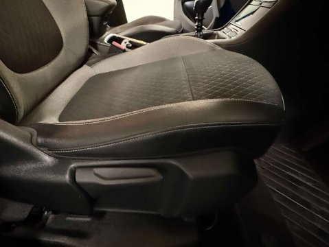 Vauxhall Grandland X 1.2 Grandland X Sport Nav T S/S 5dr 12