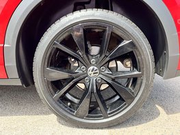 Volkswagen T-Roc 1.5 T-Roc R-Line TSI Semi-Auto 5dr 14