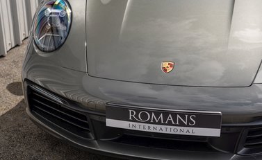 Porsche 911 Carrera (992) 23