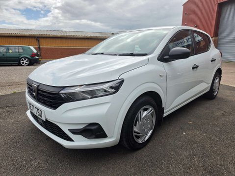 Dacia Sandero 1.0 Sandero Essential SCe 5dr 25