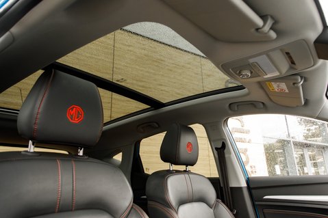 MG ZS EXCLUSIVE T-GDI 28