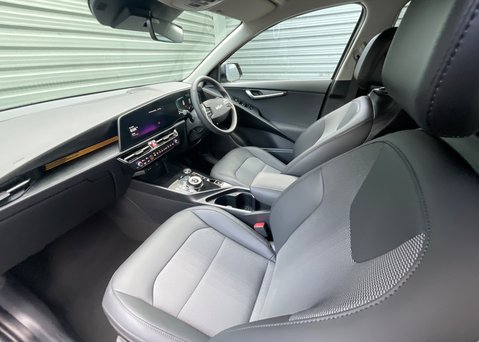 Kia Niro 1.6 GDI HEV '3' 9