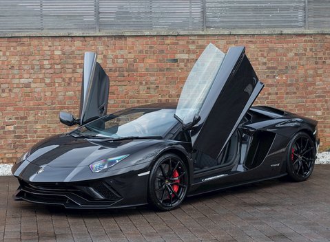 Lamborghini Aventador S LP740-4 7