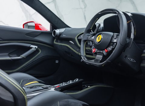 Ferrari F8 Spider 14