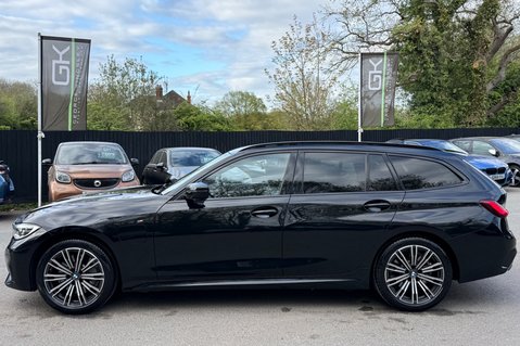 BMW 3 Series 330E M SPORT TOURING - HYBRID - APPLE CAR PLAY - 2 OWNERS - CAMERA -NEW MOT 10