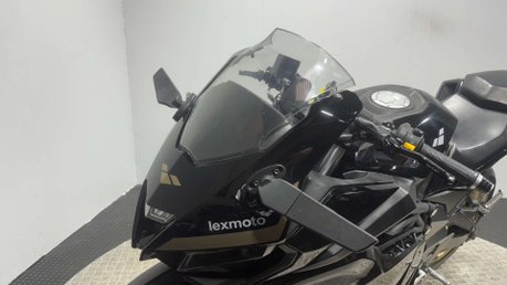 Lexmoto LXR 2021 10K MOT SERVICED FULL SIZE SPORTS BIKE 125CC RACE PIPE 23