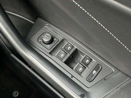 Volkswagen T-Roc 1.5 T-Roc R-Line TSI Semi-Auto 5dr 67