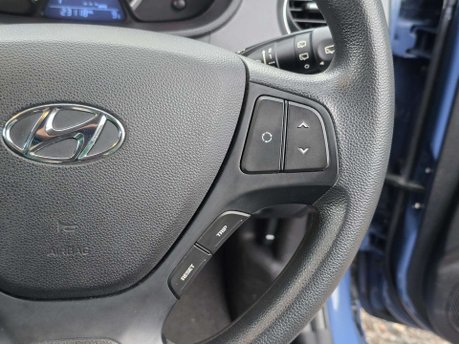 Hyundai i10 1.2 SE Hatchback 5dr Petrol Auto Euro 6 (87 ps) 28
