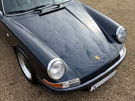 Porsche 911 CARRERA 3.2 BACK-DATE 22