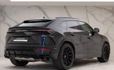 Lamborghini Urus V8 23