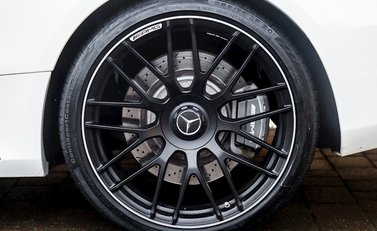 Mercedes-Benz C Class C63 Coupe 10