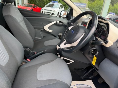 Ford Ka 1.2 Zetec Euro 5 (s/s) 3dr 19
