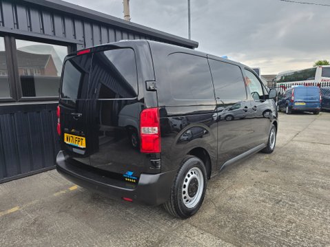 Vauxhall Vivaro L1H1 3100 DYNAMIC S/S 6
