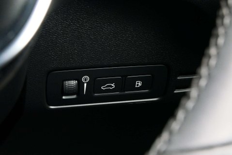 Volvo XC40 1.5 XC40 R-Design T5 Recharge Auto 5dr 42
