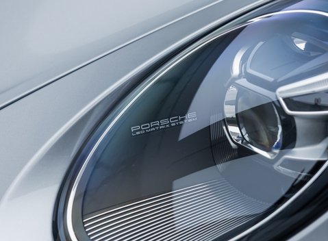 Porsche 911 GT3 Touring (992) 27