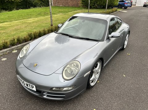 Porsche 911 CARRERA 2 8