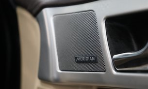 Jaguar XF D V6 PREMIUM LUXURY SPORTBRAKE One Owner Full History Rev Cam  16