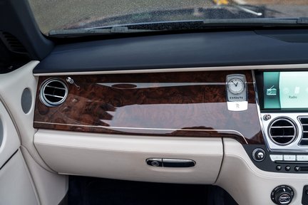 Rolls-Royce Dawn 24