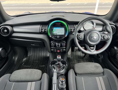 Mini Hatch 1.5 Cooper Sport 3dr 15