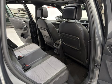Volkswagen Tiguan 2.0 TSI R-Line Tech SUV 5dr Petrol DSG 4Motion Euro 6 (s/s) (230 ps) 43