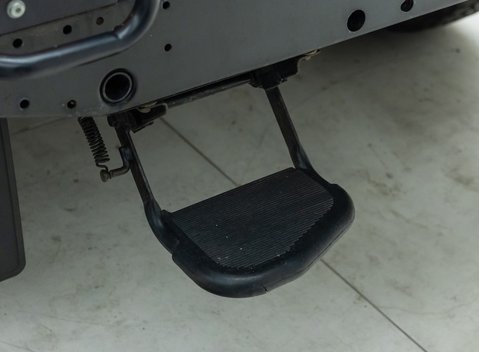 Land Rover Defender 110 ADVENTURE 36