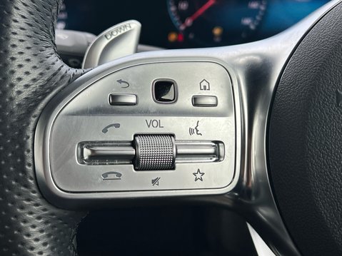 Mercedes-Benz A Class AMG A 35 4MATIC PREMIUM PLUS 30