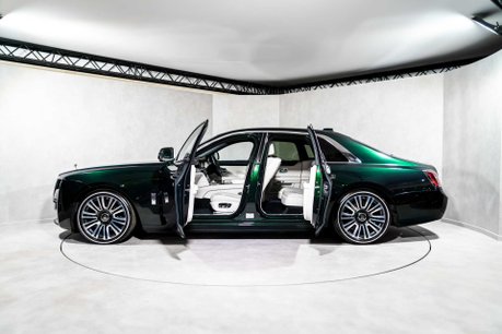 Rolls-Royce Ghost V12. FULL PPF. STARLIGHT. H, C & M SEATS. REAR ENTERTAINMENT. HUD. 9