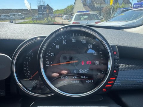 Mini Hatch 1.5 Cooper Euro 6 (s/s) 3dr 9