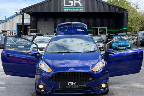 Ford Fiesta ST-2 - 8 SERVICES -NEW MOT -HEATED SEATS -KEYLESS -JUST SERVICED 28