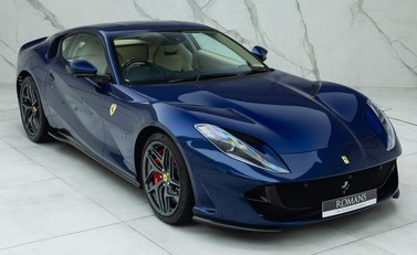 Ferrari 812 Superfast 6