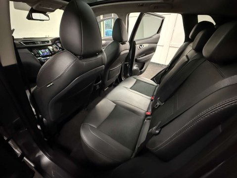 Nissan Qashqai 1.3 Qashqai Tekna DiG-T Semi-Auto 5dr 39