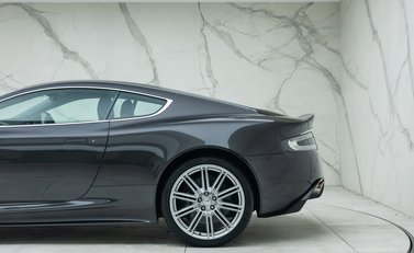 Aston Martin DBS V12 38