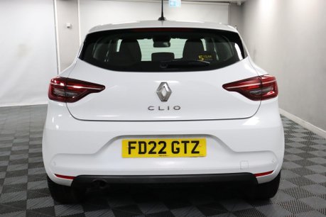 Renault Clio ICONIC EDITION TCE 8