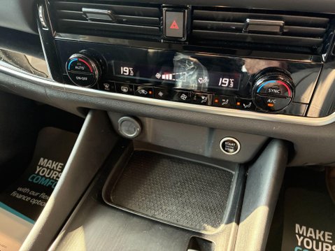Nissan Qashqai 1.3 DIG-T MHEV N-Connecta XTRON Euro 6 (s/s) 5dr 34