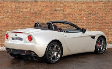 Alfa Romeo 8C Spider 7