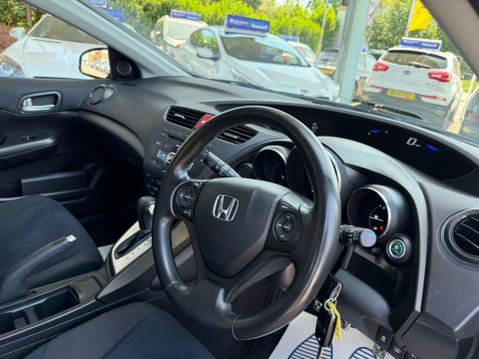 Honda Civic 1.8 i-VTEC ES Auto Euro 5 5dr 17