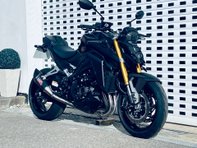 Suzuki GSX GSXS 1000 4