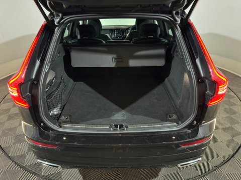Volvo XC60 D4 R-DESIGN 8