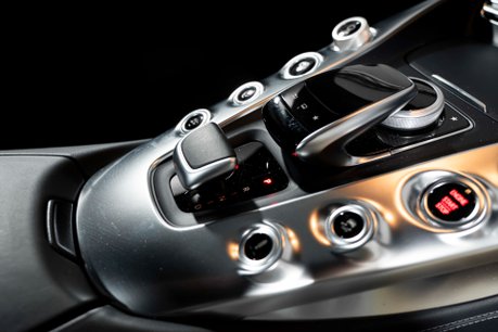 Mercedes-Benz Amg GT PREMIUM. MERCEDES WARRANTY. FULL MSH. DESIGNO PAINT. BURMESTER. PANO ROOF. 36