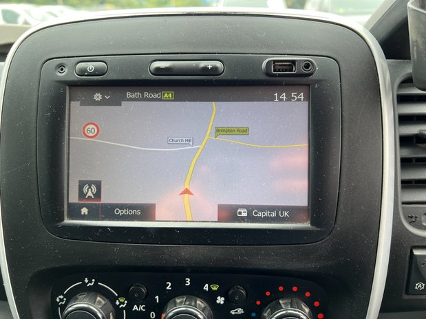 Renault Trafic LWB L2H1 Low Roof Sport 296 Air Con Nav Sensors EU 38