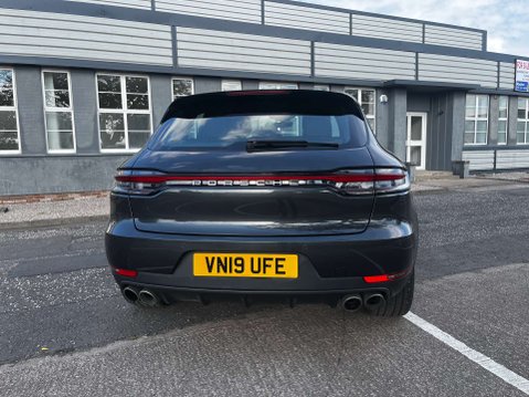 Porsche Macan 3.0 Macan S Semi-Auto 4WD 5dr 35