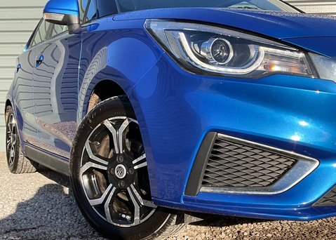 MG MG3 1.5 VTI-TECH EXCLUSIVE  2