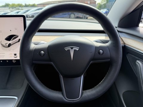 Tesla Model 3 Saloon 4dr Electric Auto RWD (241 bhp) 33
