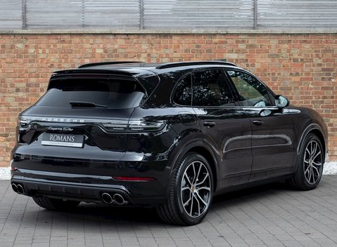 Porsche Cayenne Turbo 7