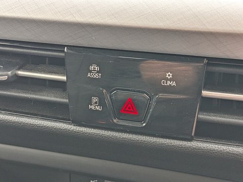 Volkswagen Golf LIFE TSI 24