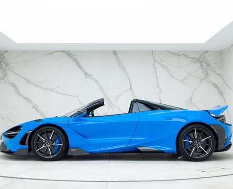 McLaren 765LT Spider 